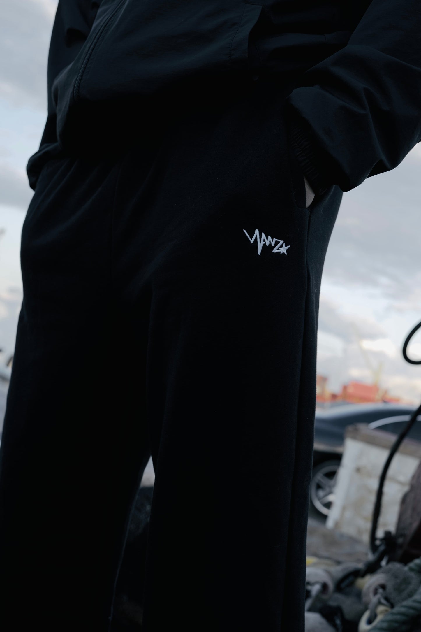 Basic Jogger - BAGGY FIT - BLACK