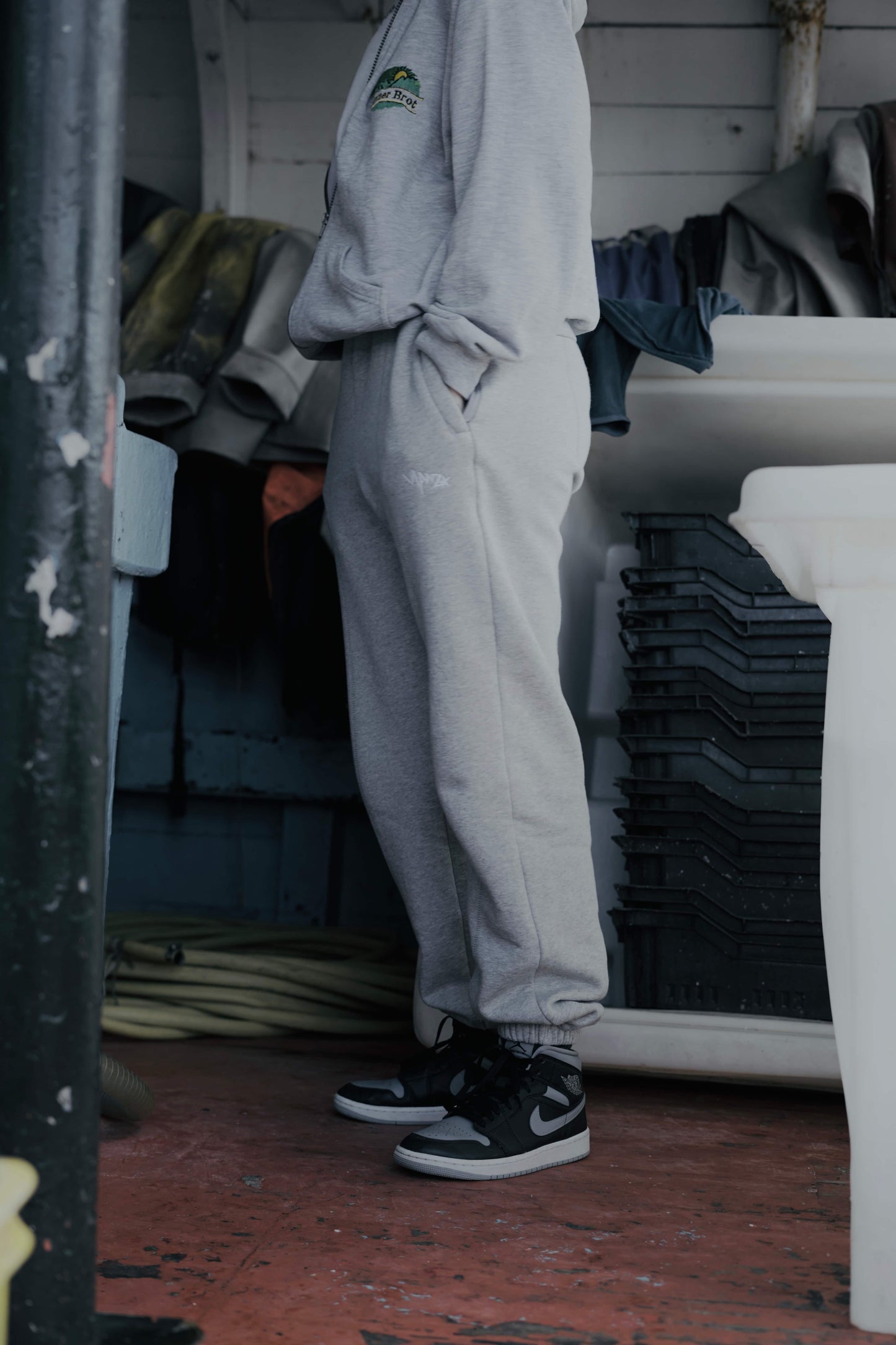 Basic PLUS Jogger - Gray